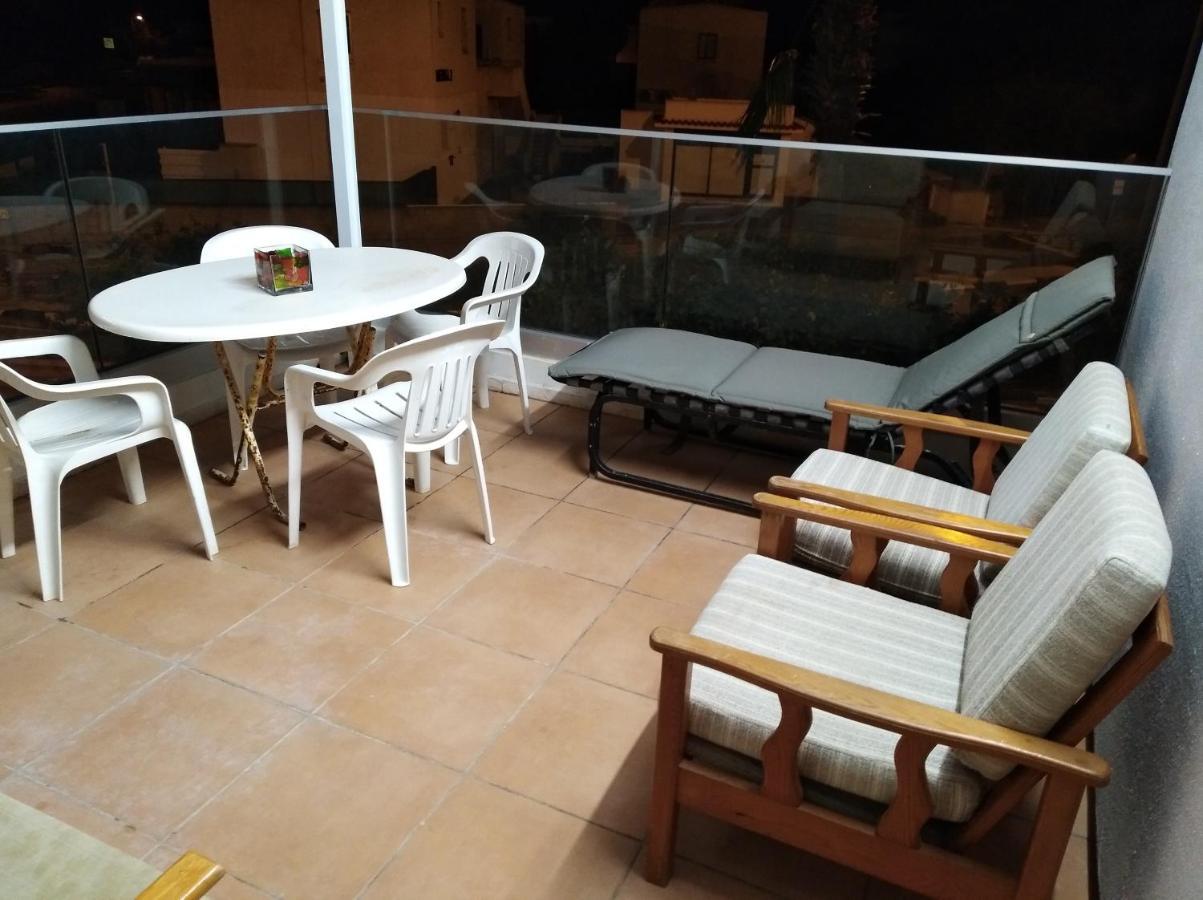 Larnaca, Pervolia 1 Bedroom Seaside Apartment Exterior foto
