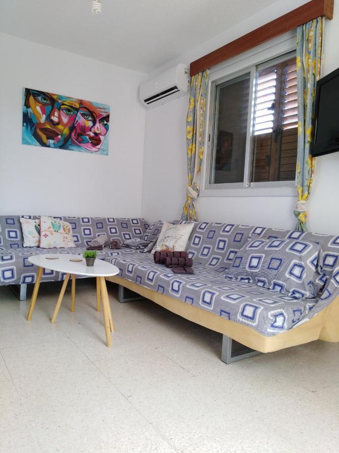 Larnaca, Pervolia 1 Bedroom Seaside Apartment Exterior foto
